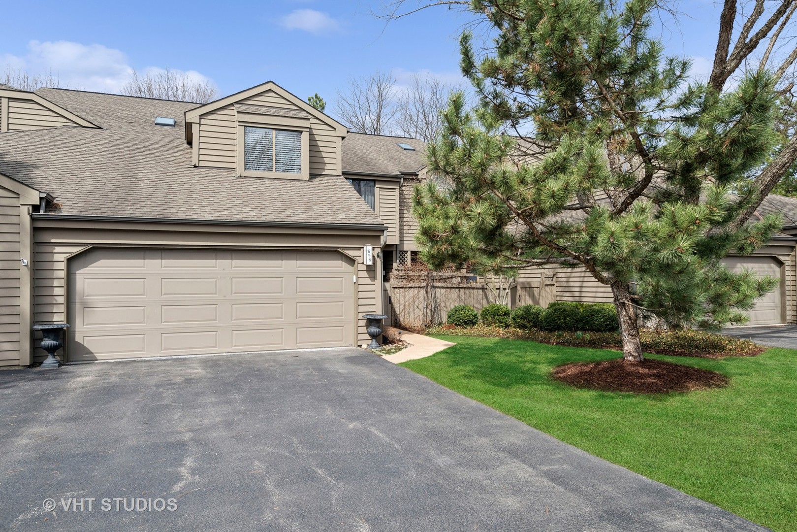 698 N Golf Lane 698