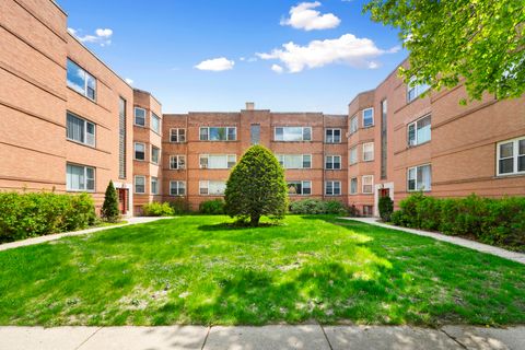 2647 W Fitch Avenue 1 Chicago IL 60645