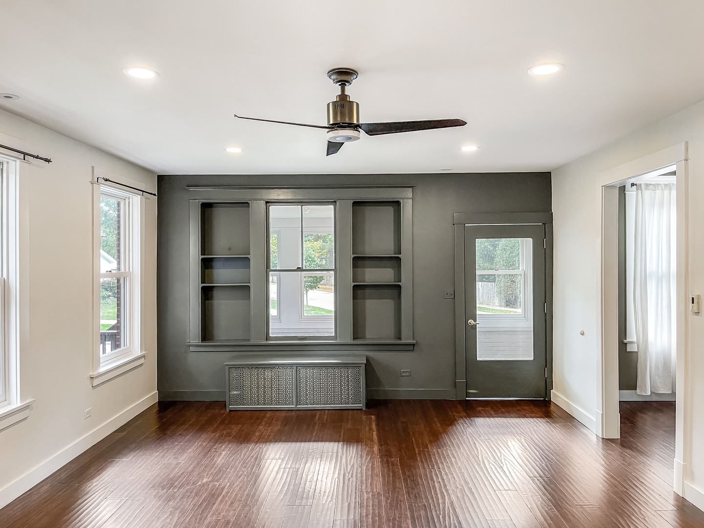 1201 Middlebury Lane