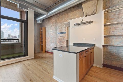Tiny photo for 900 N KINGSBURY Street #780, Chicago, IL 60610 (MLS # 12566076)