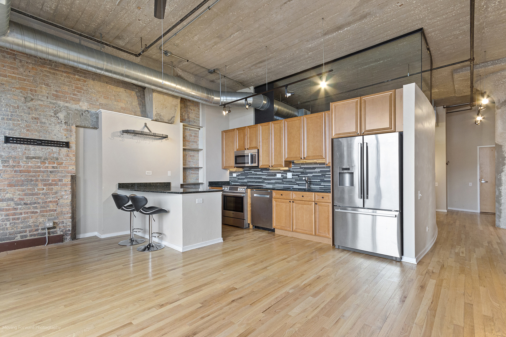 900 N KINGSBURY Street 780