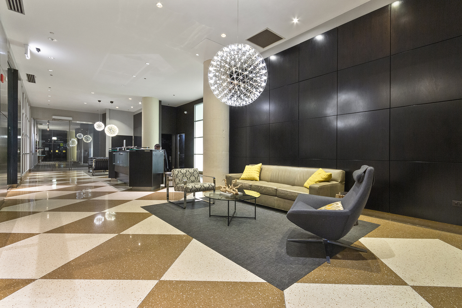 900 N KINGSBURY Street 780