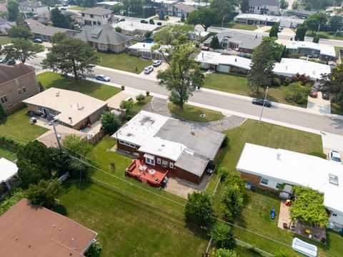 Tiny photo for 5161 N Moreland Avenue, Norridge, IL 60706 (MLS # 12437397)