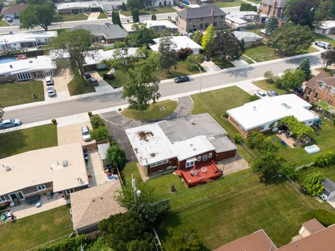 Tiny photo for 5161 N Moreland Avenue, Norridge, IL 60706 (MLS # 12437397)