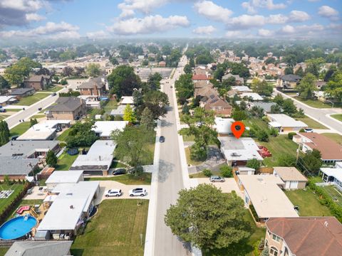 Tiny photo for 5161 N Moreland Avenue, Norridge, IL 60706 (MLS # 12437397)