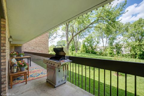 Tiny photo for 1621 Mission Hills Road #108, Northbrook, IL 60062 (MLS # 12551999)