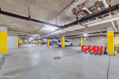 Tiny photo for 1621 Mission Hills Road #108, Northbrook, IL 60062 (MLS # 12551999)