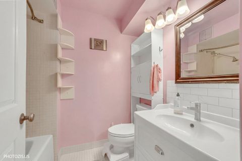 Tiny photo for 1621 Mission Hills Road #108, Northbrook, IL 60062 (MLS # 12551999)