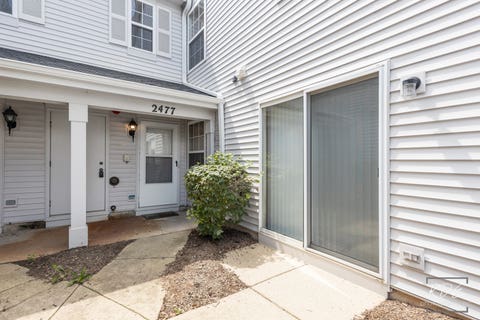 Tiny photo for 2477 Frost Drive #2477, Aurora, IL 60503 (MLS # 12724832)