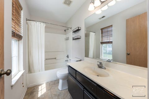 Tiny photo for 2477 Frost Drive #2477, Aurora, IL 60503 (MLS # 12724832)