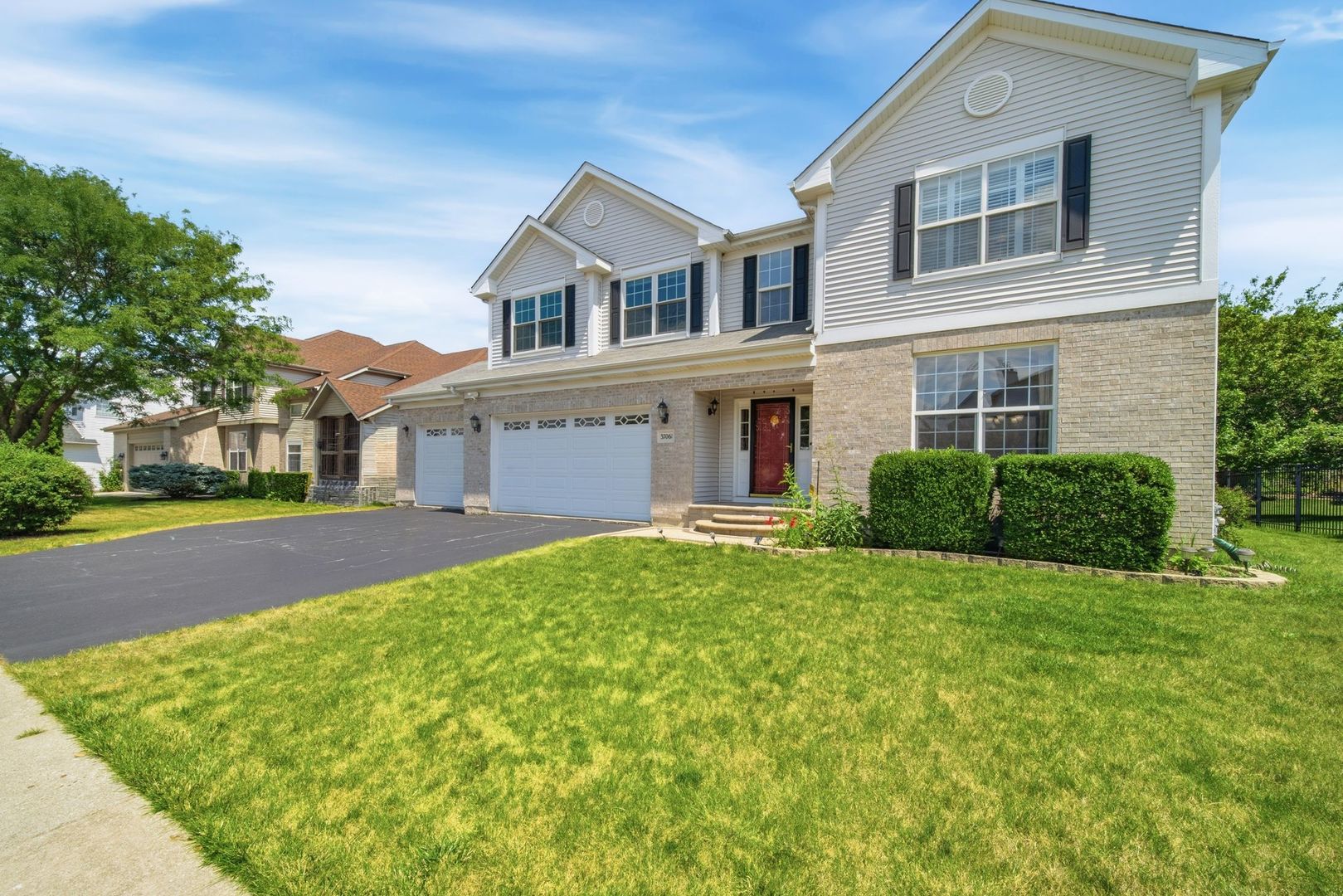 37061 N Bonnie Brae Road