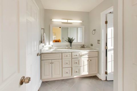 Tiny photo for 1422 Welland Court #1422, Roselle, IL 60172 (MLS # 12620370)