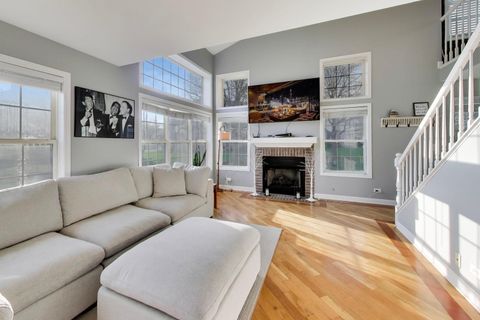 Tiny photo for 1422 Welland Court #1422, Roselle, IL 60172 (MLS # 12620370)