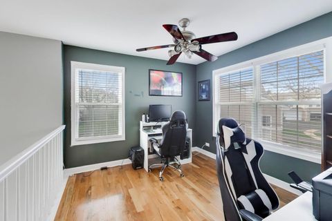 Tiny photo for 1422 Welland Court #1422, Roselle, IL 60172 (MLS # 12620370)
