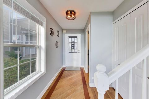 Tiny photo for 1422 Welland Court #1422, Roselle, IL 60172 (MLS # 12620370)