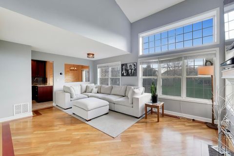 Tiny photo for 1422 Welland Court #1422, Roselle, IL 60172 (MLS # 12620370)