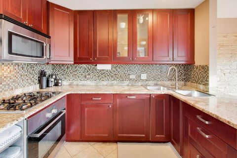 Tiny photo for 1422 Welland Court #1422, Roselle, IL 60172 (MLS # 12620370)