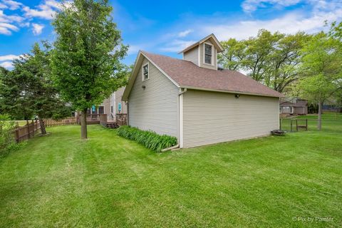 Tiny photo for 743 Cynthia Drive, Lake Holiday, IL 60548 (MLS # 12649233)