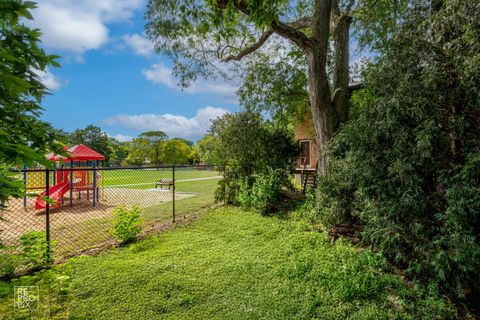 Tiny photo for 553 Barton Avenue, Evanston, IL 60202 (MLS # 12474953)