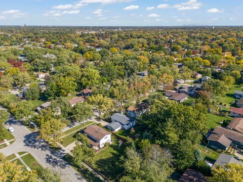 Tiny photo for 713 Ridgeview Street, Downers Grove, IL 60516 (MLS # 12503897)