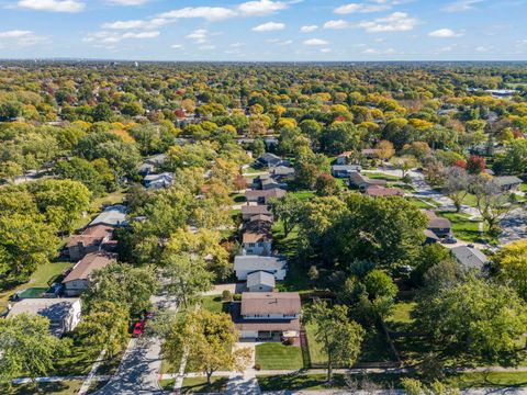 Tiny photo for 713 Ridgeview Street, Downers Grove, IL 60516 (MLS # 12503897)