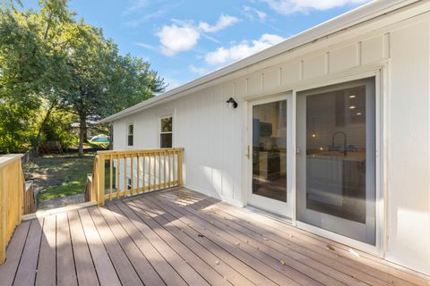 Tiny photo for 713 Ridgeview Street, Downers Grove, IL 60516 (MLS # 12503897)