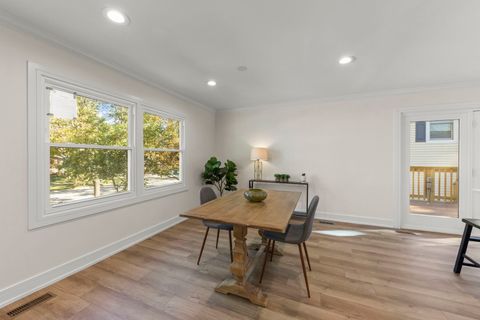 Tiny photo for 713 Ridgeview Street, Downers Grove, IL 60516 (MLS # 12503897)