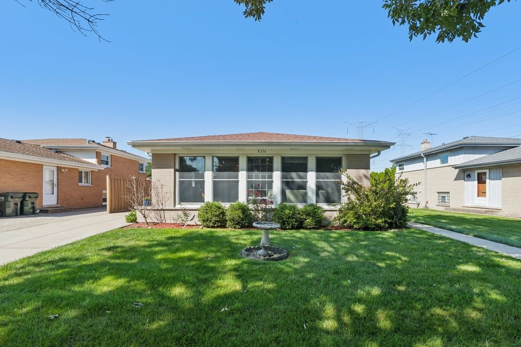 Photo for 9314 Menard Avenue, Morton Grove, IL 60053 (MLS # 12489909)