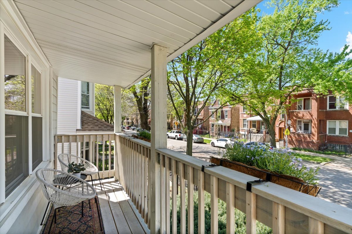 3261 N Central Park Avenue