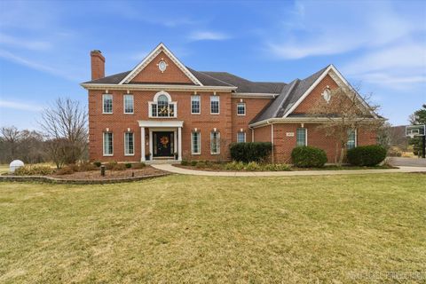 Photo of 40W903 Campton Woods Drive, Campton Hills, IL 60119 (MLS # 12583577)