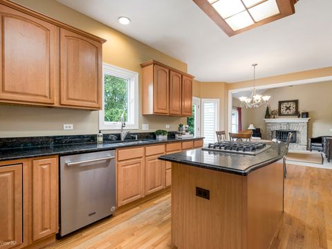 Tiny photo for 852 Sunrise Drive, South Elgin, IL 60177 (MLS # 12454207)