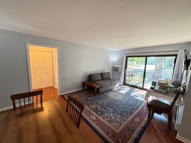 240 N Carter Street 102