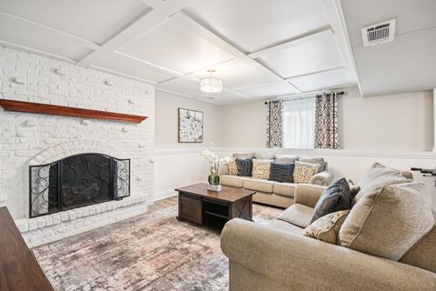 Tiny photo for 941 W Army Trail Boulevard, Addison, IL 60101 (MLS # 12619990)
