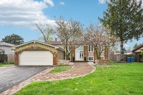 Photo of 941 W Army Trail Boulevard, Addison, IL 60101 (MLS # 12619990)