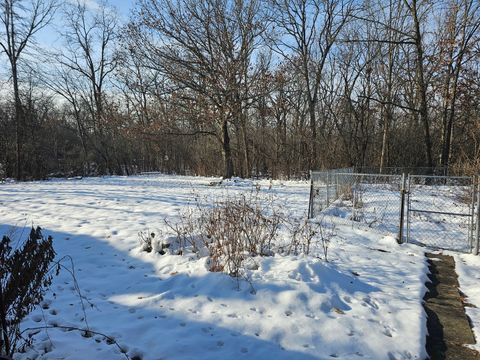 Tiny photo for 26890 N Longwood Road, Lake Forest, IL 60045 (MLS # 12533203)