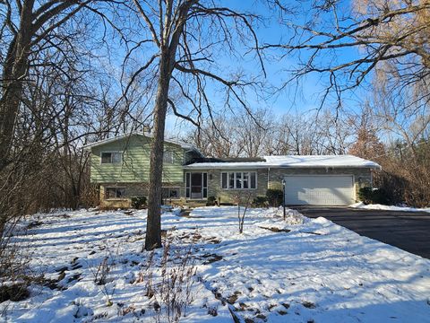 Tiny photo for 26890 N Longwood Road, Lake Forest, IL 60045 (MLS # 12533203)