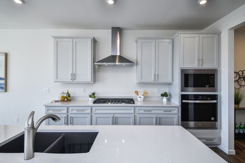 Tiny photo for 564 Thorne Street, Batavia, IL 60510 (MLS # 12577212)