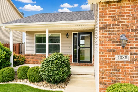 Tiny photo for 1036 Homestead Drive, Bloomington, IL 61705 (MLS # 12700064)