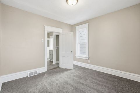 Tiny photo for 2036 Davie Street, Davenport, IA 52804 (MLS # 12555226)