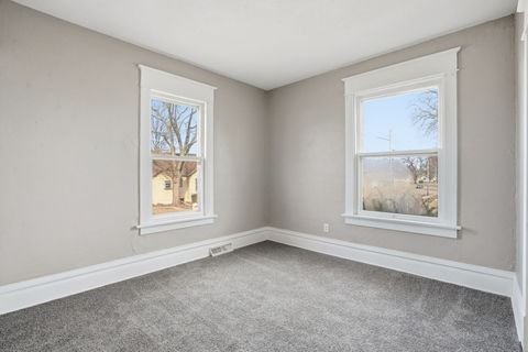 Tiny photo for 2036 Davie Street, Davenport, IA 52804 (MLS # 12555226)