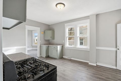 Tiny photo for 2036 Davie Street, Davenport, IA 52804 (MLS # 12555226)