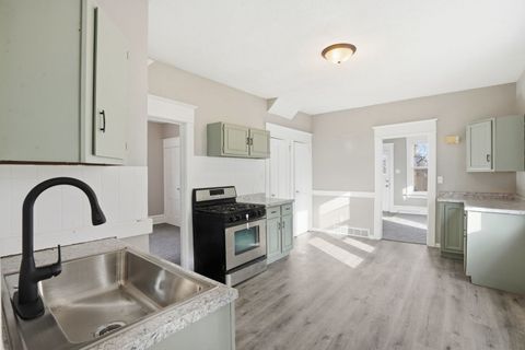 Tiny photo for 2036 Davie Street, Davenport, IA 52804 (MLS # 12555226)