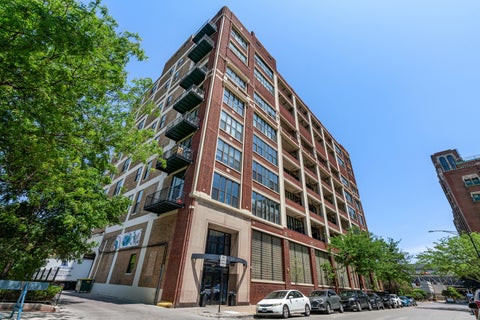 Photo of 320 E 21st Street #615, Chicago, IL 60616 (MLS # 12682282)