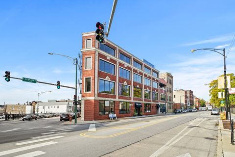 1000 N MILWAUKEE Avenue 403 Chicago IL 60642