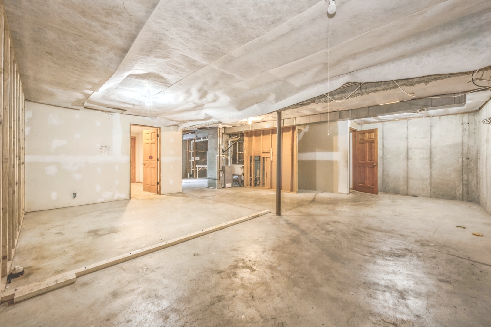 South Elgin, Illinois 60177, United States, 2 Bedrooms Bedrooms, ,2 BathroomsBathrooms,Residential,Active,232345