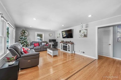 Tiny photo for Elgin, IL 60120 (MLS # 12534141)