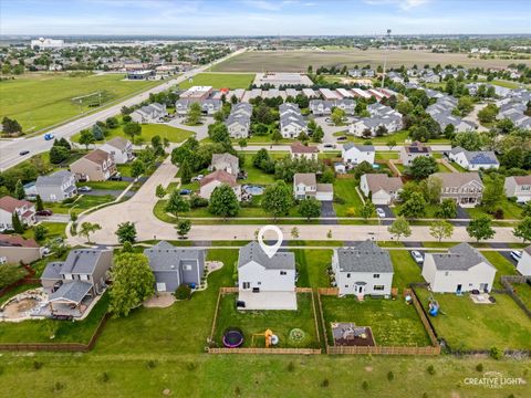Tiny photo for 352 Coneflower Drive, Minooka, IL 60447 (MLS # 12648503)