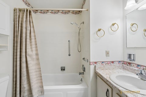 Tiny photo for 819 Wiltshire Drive #3, McHenry, IL 60050 (MLS # 12781884)