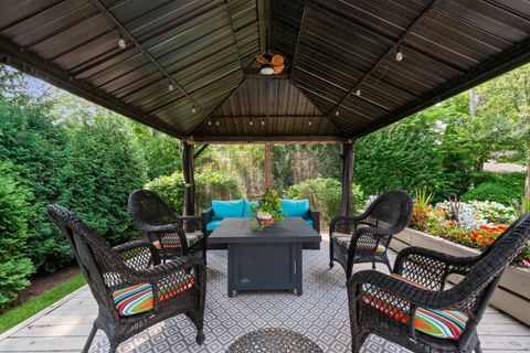 Tiny photo for 934 Wayne Avenue, Deerfield, IL 60015 (MLS # 12438977)