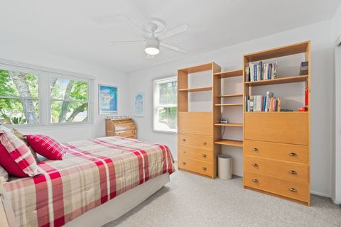 Tiny photo for 934 Wayne Avenue, Deerfield, IL 60015 (MLS # 12438977)